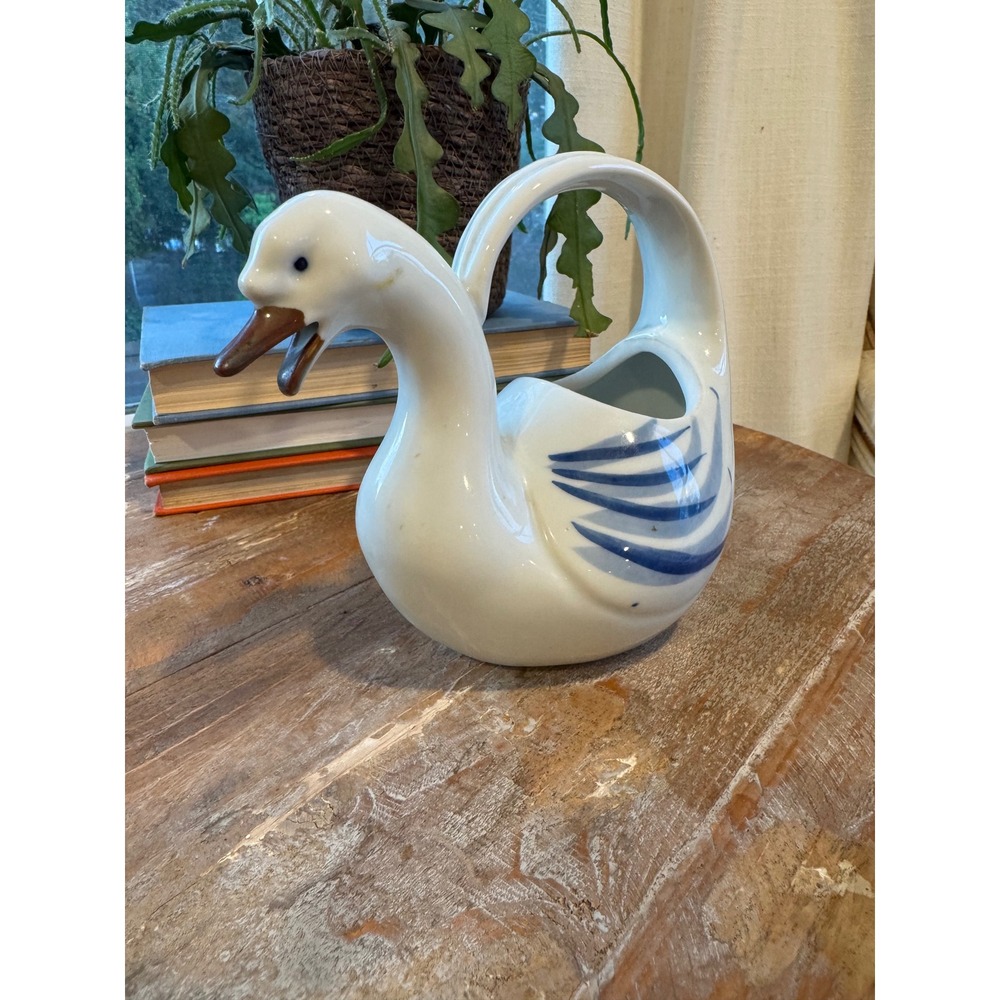 VTG Takahashi Ceramic Swan‎ Planter  Hand Painted White Blue Small Pitcher
